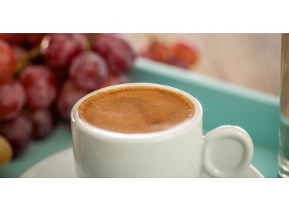 Πίνοντας ελληνικό καφέ, προστατεύετε και τα αγγεία σας